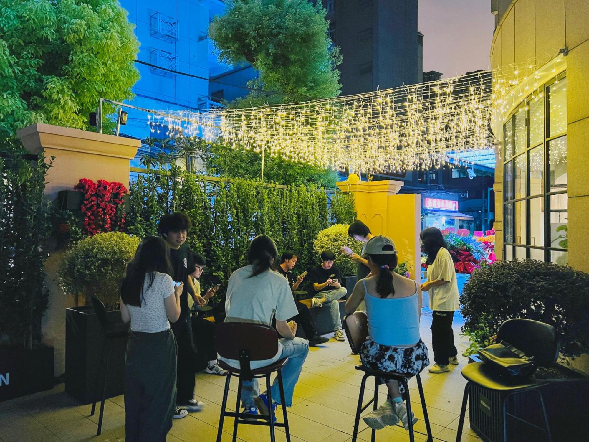 Dayin Garden Hotel -Near People'S Square & Nanjing Road-Large Social Area -Bar -Cafe -Gym -Free Laundry Luggage Storage -24H Front Desk-English Service Shanghai Exterior foto