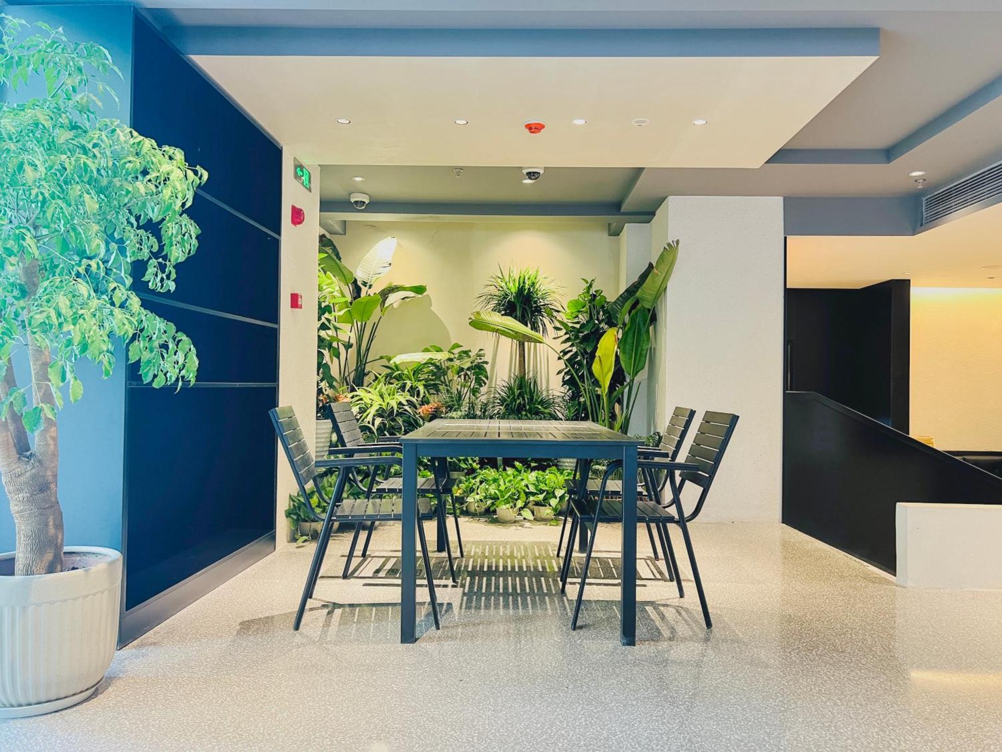 Dayin Garden Hotel -Near People'S Square & Nanjing Road-Large Social Area -Bar -Cafe -Gym -Free Laundry Luggage Storage -24H Front Desk-English Service Shanghai Exterior foto