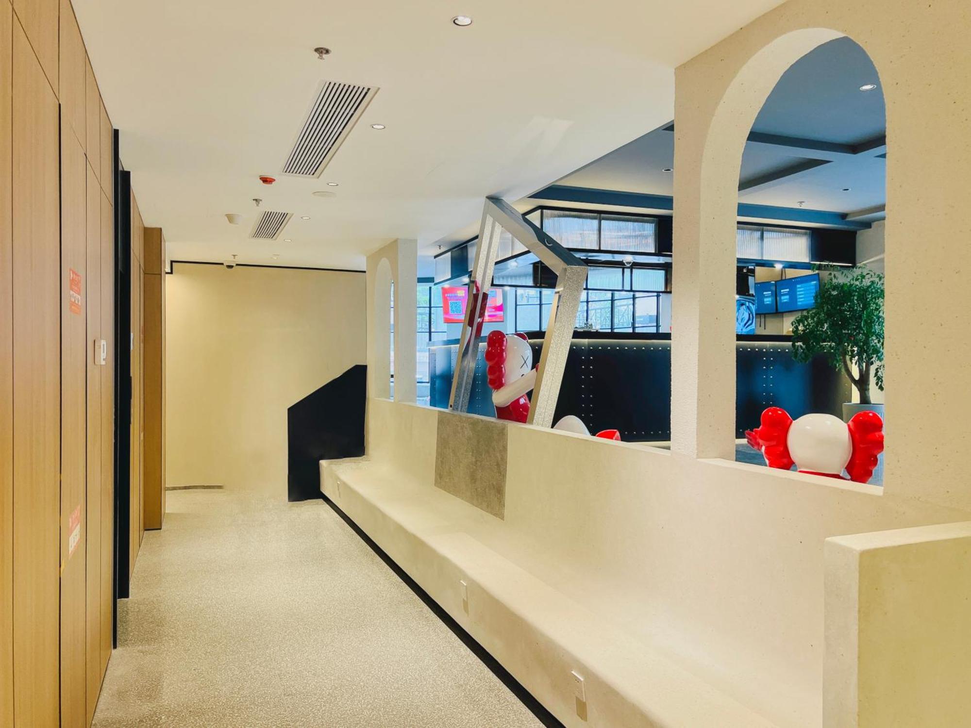 Dayin Garden Hotel -Near People'S Square & Nanjing Road-Large Social Area -Bar -Cafe -Gym -Free Laundry Luggage Storage -24H Front Desk-English Service Shanghai Exterior foto